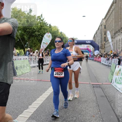 06.09.2026 - CURREX Alsterlauf Yannick Fuchs http://msf.ph/oto/10124532 06.09.2026 10:03:24 Ziel 2280, 2323, 2334, 2522, 2740, 2741, 2820, 3625, 3874, 5025, 5330, 5552, 5651, 6050, 6345, 6355, 8150 meine-sportfotos.de