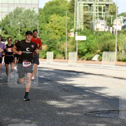 06.09.2026 - CURREX Alsterlauf Dr. Thomas Lammeyer http://msf.ph/oto/10124561 06.09.2026 09:41:48 Laufen 5529, 21, 4669 meine-sportfotos.de