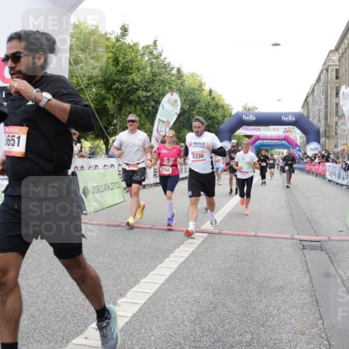 06.09.2026 - CURREX Alsterlauf Yannick Fuchs http://msf.ph/oto/10124632 06.09.2026 10:03:27 Ziel 2280, 2323, 2334, 2447, 2522, 2740, 2741, 2820, 3227, 3625, 3874, 5330, 5360, 5461, 5552, 5651, 6345, 6355, 8022, 8150, 8279 meine-sportfotos.de