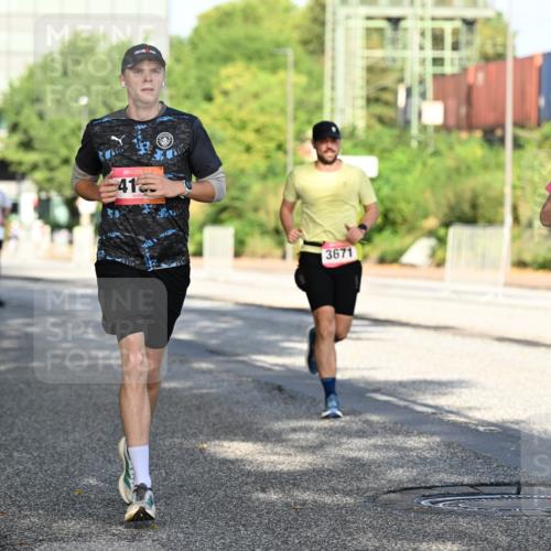 06.09.2026 - CURREX Alsterlauf Dr. Thomas Lammeyer http://msf.ph/oto/10124667 06.09.2026 09:42:00 Laufen 41, 3671, 4039 meine-sportfotos.de