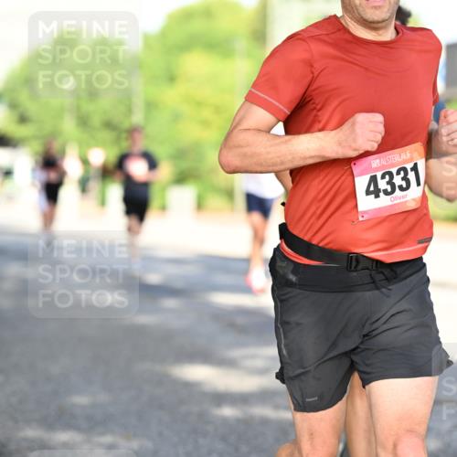06.09.2026 - CURREX Alsterlauf Dr. Thomas Lammeyer http://msf.ph/oto/10124830 06.09.2026 09:42:18 Laufen 4331 meine-sportfotos.de
