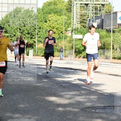 06.09.2026 - CURREX Alsterlauf Dr. Thomas Lammeyer http://msf.ph/oto/10124841 06.09.2026 09:42:19 Laufen 2498, 6243, 377, 2786, 5272, 449 meine-sportfotos.de