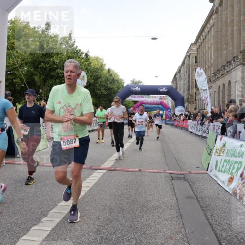 06.09.2026 - CURREX Alsterlauf Yannick Fuchs http://msf.ph/oto/10124854 06.09.2026 10:03:36 Ziel 2447, 2448, 2501, 2629, 2630, 2820, 2869, 3227, 3252, 3367, 3756, 4777, 5087, 5360, 5408, 5461, 5737, 6290, 6292, 6344, 8022, 8263, 8279, 8315, 8323 meine-sportfotos.de
