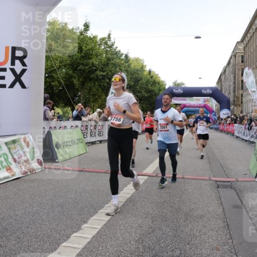 06.09.2026 - CURREX Alsterlauf Yannick Fuchs http://msf.ph/oto/10124901 06.09.2026 10:03:37 Ziel 2447, 2448, 2501, 2629, 2630, 2869, 3227, 3252, 3367, 3756, 4777, 5087, 5360, 5408, 5461, 5737, 6290, 6292, 6344, 8022, 8263, 8279, 8315, 8323 meine-sportfotos.de