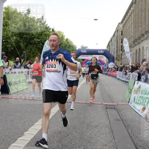 06.09.2026 - CURREX Alsterlauf Yannick Fuchs http://msf.ph/oto/10124938 06.09.2026 10:03:39 Ziel 2429, 2447, 2448, 2501, 2629, 2630, 2869, 3227, 3252, 3367, 3756, 4777, 5087, 5408, 5737, 6290, 6292, 6344, 8203, 8263, 8315, 8323 meine-sportfotos.de