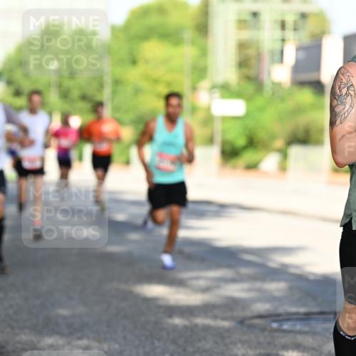 06.09.2026 - CURREX Alsterlauf Dr. Thomas Lammeyer http://msf.ph/oto/10124954 06.09.2026 09:42:31 Laufen 535 meine-sportfotos.de