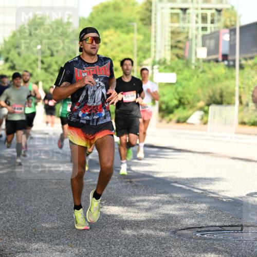06.09.2026 - CURREX Alsterlauf Dr. Thomas Lammeyer http://msf.ph/oto/10125011 06.09.2026 09:42:37 Laufen 5699 meine-sportfotos.de