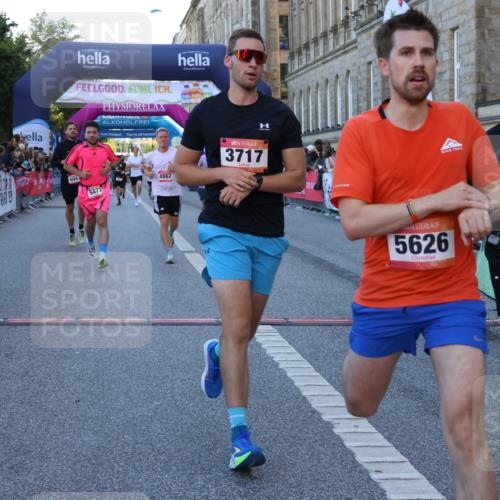 06.09.2026 - CURREX Alsterlauf Strokosch-Dieckow http://msf.ph/oto/10125080 06.09.2026 09:44:25 Ziel 2186, 3331, 3355, 3564, 3717, 4187, 4669, 4838, 4862, 4928, 5443, 5477, 5626, 5710, 5722, 5974, 6047, 6484, 6485, 6486, 8302 meine-sportfotos.de