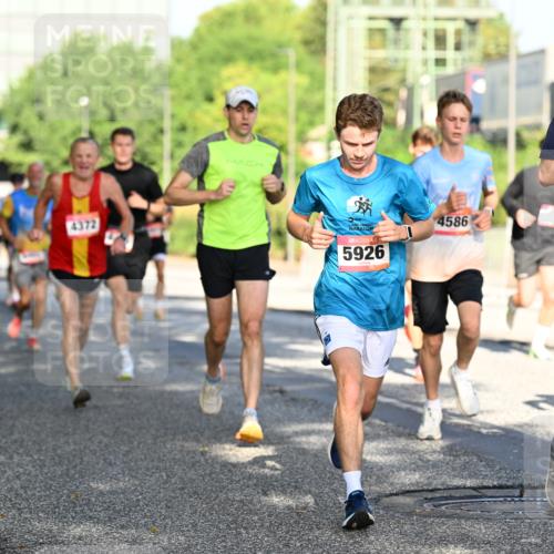 06.09.2026 - CURREX Alsterlauf Dr. Thomas Lammeyer http://msf.ph/oto/10125087 06.09.2026 09:42:44 Laufen 4372, 5926, 4586, 149 meine-sportfotos.de