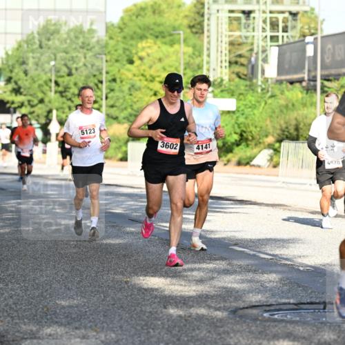 06.09.2026 - CURREX Alsterlauf Dr. Thomas Lammeyer http://msf.ph/oto/10125130 06.09.2026 09:42:49 Laufen 5123, 3602, 4141, 4828, 913 meine-sportfotos.de
