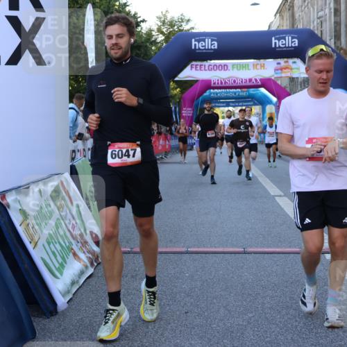 06.09.2026 - CURREX Alsterlauf Strokosch-Dieckow http://msf.ph/oto/10125134 06.09.2026 09:44:28 Ziel 2186, 2894, 3355, 3564, 3717, 4187, 4203, 4669, 4862, 5271, 5443, 5477, 5626, 5710, 5864, 5974, 6047, 6366, 6484, 6485, 6486, 8097 meine-sportfotos.de