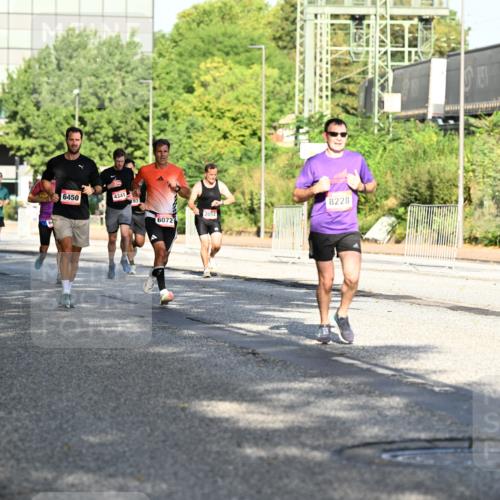 06.09.2026 - CURREX Alsterlauf Dr. Thomas Lammeyer http://msf.ph/oto/10125162 06.09.2026 09:42:52 Laufen 6450, 4341, 6072, 2054, 8228 meine-sportfotos.de