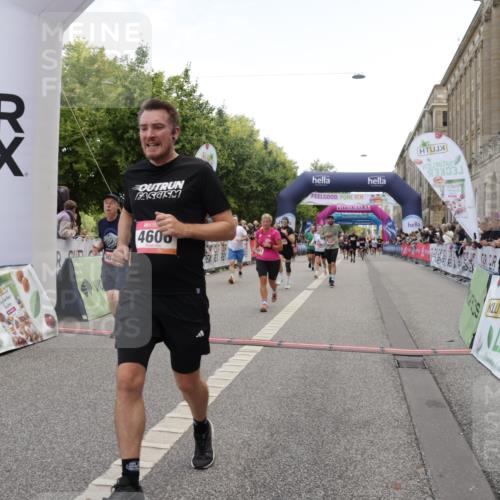 06.09.2026 - CURREX Alsterlauf Yannick Fuchs http://msf.ph/oto/10125170 06.09.2026 10:03:47 Ziel 2386, 2429, 2629, 2630, 3059, 3094, 3405, 4132, 4591, 4606, 5737, 5911, 8203, 8219, 8315 meine-sportfotos.de