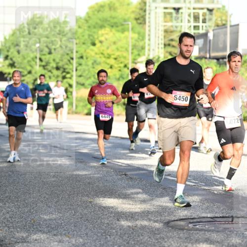 06.09.2026 - CURREX Alsterlauf Dr. Thomas Lammeyer http://msf.ph/oto/10125195 06.09.2026 09:42:55 Laufen 6449, 819, 43, 6450, 6072 meine-sportfotos.de
