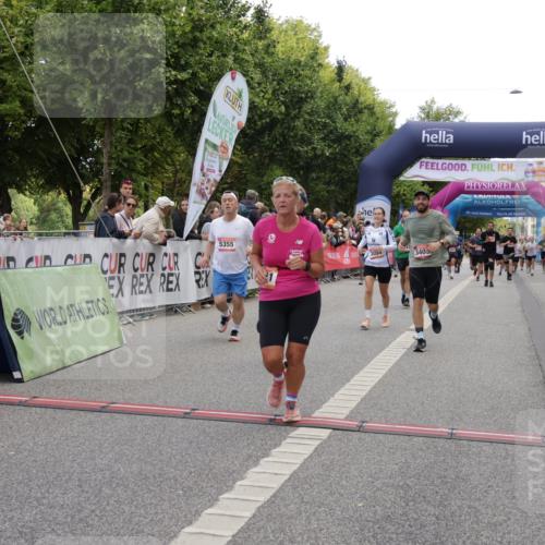 06.09.2026 - CURREX Alsterlauf Yannick Fuchs http://msf.ph/oto/10125210 06.09.2026 10:03:49 Ziel 2386, 2429, 3059, 3094, 3405, 3766, 4132, 4591, 4606, 5911, 6247, 8203, 8219 meine-sportfotos.de