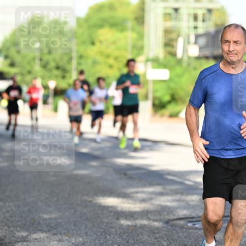 06.09.2026 - CURREX Alsterlauf Dr. Thomas Lammeyer http://msf.ph/oto/10125236 06.09.2026 09:43:00 Laufen 5 meine-sportfotos.de