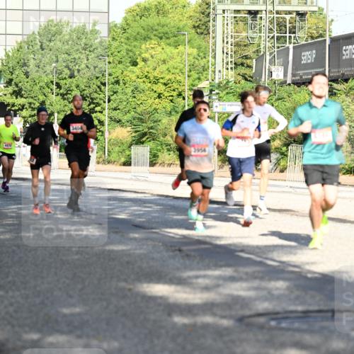 06.09.2026 - CURREX Alsterlauf Dr. Thomas Lammeyer http://msf.ph/oto/10125257 06.09.2026 09:43:02 Laufen 4970, 3404, 3956, 287 meine-sportfotos.de