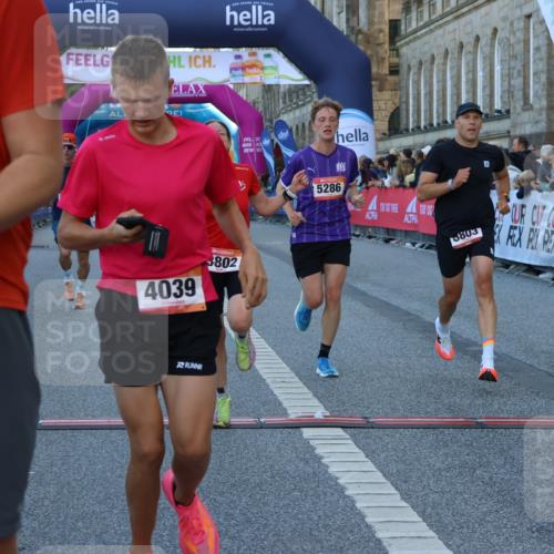 06.09.2026 - CURREX Alsterlauf Strokosch-Dieckow http://msf.ph/oto/10125269 06.09.2026 09:44:50 Ziel 2442, 2452, 2610, 3226, 3671, 3802, 3803, 4039, 4128, 5286, 8264 meine-sportfotos.de