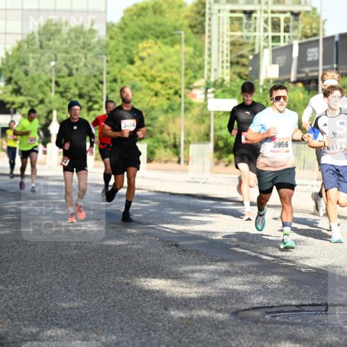 06.09.2026 - CURREX Alsterlauf Dr. Thomas Lammeyer http://msf.ph/oto/10125271 06.09.2026 09:43:03 Laufen 3404, 3956, 6113 meine-sportfotos.de