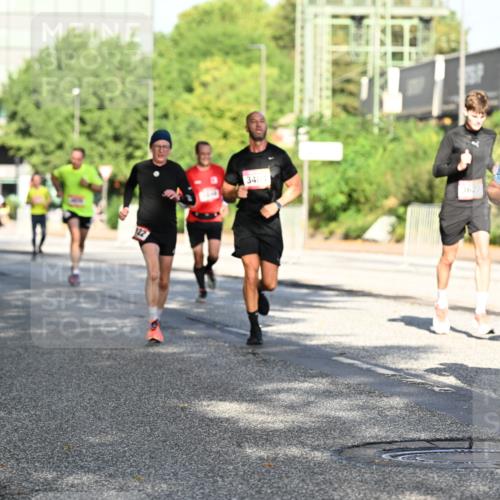 06.09.2026 - CURREX Alsterlauf Dr. Thomas Lammeyer http://msf.ph/oto/10125280 06.09.2026 09:43:04 Laufen 340, 3623, 3956 meine-sportfotos.de