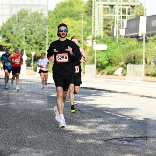 06.09.2026 - CURREX Alsterlauf Dr. Thomas Lammeyer http://msf.ph/oto/10125339 06.09.2026 09:43:09 Laufen 6256, 21, 4970 meine-sportfotos.de