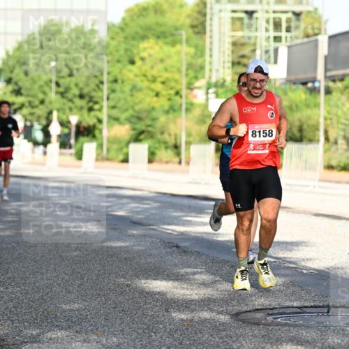 06.09.2026 - CURREX Alsterlauf Dr. Thomas Lammeyer http://msf.ph/oto/10125393 06.09.2026 09:43:14 Laufen 1, 8158 meine-sportfotos.de