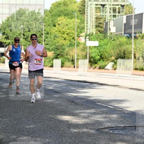 06.09.2026 - CURREX Alsterlauf Dr. Thomas Lammeyer http://msf.ph/oto/10125421 06.09.2026 09:43:22 Laufen 2731, 5419, 2752 meine-sportfotos.de
