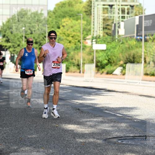 06.09.2026 - CURREX Alsterlauf Dr. Thomas Lammeyer http://msf.ph/oto/10125430 06.09.2026 09:43:23 Laufen 2731, 5419, 2752 meine-sportfotos.de