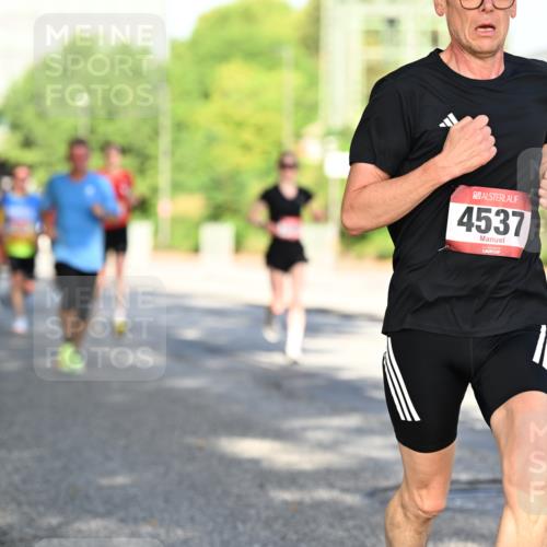 06.09.2026 - CURREX Alsterlauf Dr. Thomas Lammeyer http://msf.ph/oto/10125486 06.09.2026 09:43:28 Laufen 4537 meine-sportfotos.de