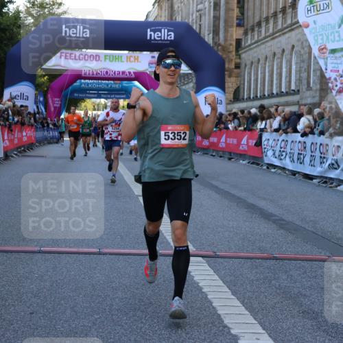 06.09.2026 - CURREX Alsterlauf Strokosch-Dieckow http://msf.ph/oto/10125519 06.09.2026 09:45:17 Ziel 2449, 2489, 3873, 4331, 5254, 5266, 5341, 5352, 5770, 5887, 5926, 6476, 8020 meine-sportfotos.de