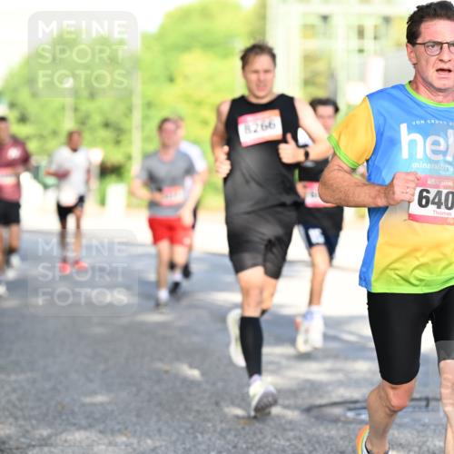 06.09.2026 - CURREX Alsterlauf Dr. Thomas Lammeyer http://msf.ph/oto/10125543 06.09.2026 09:43:34 Laufen 8266, 6406 meine-sportfotos.de