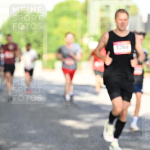 06.09.2026 - CURREX Alsterlauf Dr. Thomas Lammeyer http://msf.ph/oto/10125549 06.09.2026 09:43:35 Laufen  meine-sportfotos.de