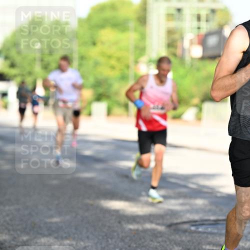 06.09.2026 - CURREX Alsterlauf Dr. Thomas Lammeyer http://msf.ph/oto/10125628 06.09.2026 09:43:43 Laufen 4619 meine-sportfotos.de