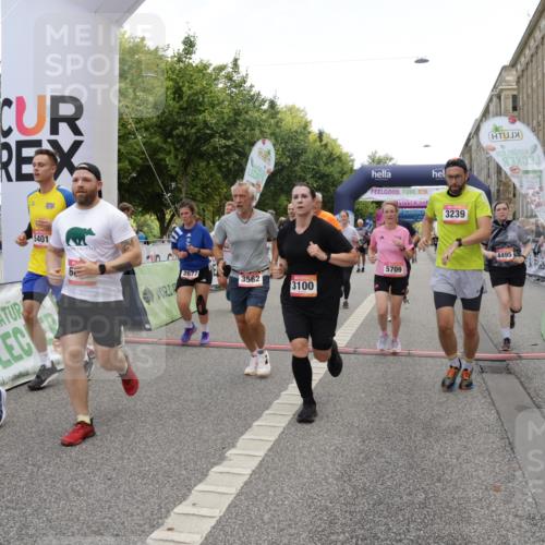 06.09.2026 - CURREX Alsterlauf Yannick Fuchs http://msf.ph/oto/10125644 06.09.2026 10:04:07 Ziel 2091, 2164, 2657, 2677, 3100, 3239, 3378, 3384, 3562, 3697, 3745, 3747, 3752, 4004, 4495, 4634, 4672, 4943, 5004, 5061, 5157, 5401, 5709, 6056, 8044, 8225 meine-sportfotos.de