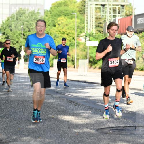06.09.2026 - CURREX Alsterlauf Dr. Thomas Lammeyer http://msf.ph/oto/10125701 06.09.2026 09:43:50 Laufen 4193, 2556, 3678, 3432, 485 meine-sportfotos.de
