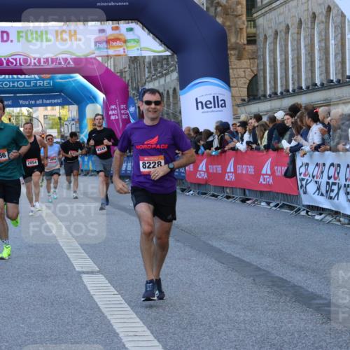 06.09.2026 - CURREX Alsterlauf Strokosch-Dieckow http://msf.ph/oto/10125744 06.09.2026 09:45:44 Ziel 2054, 2615, 2673, 3149, 3602, 4372, 4982, 5697, 6013, 6186, 6401, 6449, 8192, 8228 meine-sportfotos.de