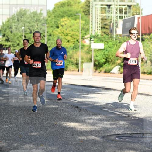 06.09.2026 - CURREX Alsterlauf Dr. Thomas Lammeyer http://msf.ph/oto/10125786 06.09.2026 09:43:58 Laufen 2210, 6162, 4716 meine-sportfotos.de