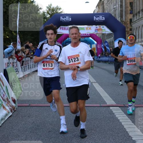 06.09.2026 - CURREX Alsterlauf Strokosch-Dieckow http://msf.ph/oto/10125788 06.09.2026 09:45:52 Ziel 2054, 3956, 4341, 4721, 4828, 4982, 5123, 6072, 6113, 6186, 8193, 8228 meine-sportfotos.de
