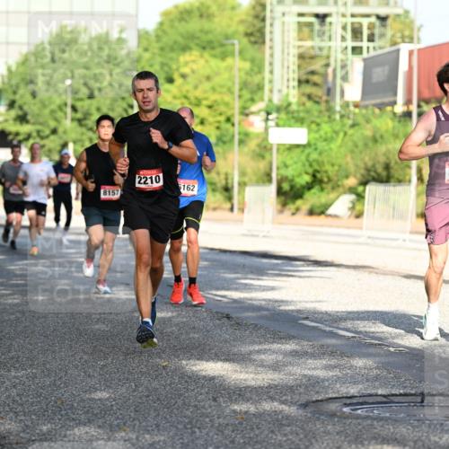 06.09.2026 - CURREX Alsterlauf Dr. Thomas Lammeyer http://msf.ph/oto/10125793 06.09.2026 09:43:59 Laufen 2210, 6162, 8157, 4716 meine-sportfotos.de