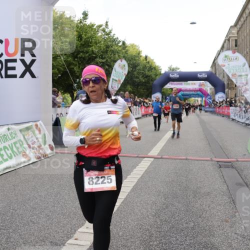 06.09.2026 - CURREX Alsterlauf Yannick Fuchs http://msf.ph/oto/10125796 06.09.2026 10:04:13 Ziel 2164, 2346, 2677, 2830, 3100, 3239, 3562, 3697, 3747, 4119, 4288, 4495, 4634, 4943, 5004, 5157, 5401, 5674, 5709, 5713, 6056, 8225 meine-sportfotos.de