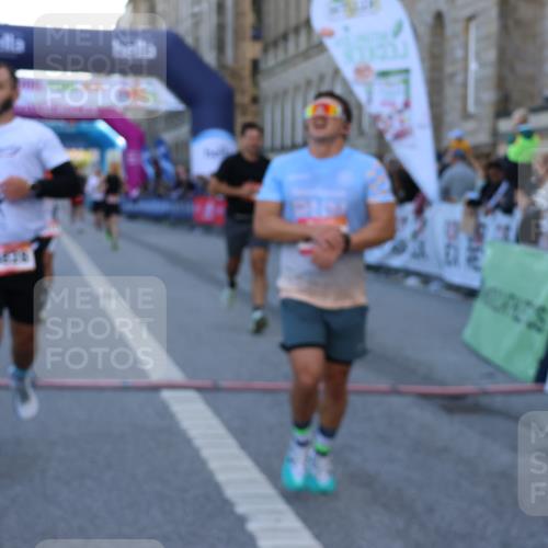 06.09.2026 - CURREX Alsterlauf Strokosch-Dieckow http://msf.ph/oto/10125798 06.09.2026 09:45:53 Ziel 2054, 3956, 4341, 4721, 4828, 5123, 6072, 6113, 6186, 8193 meine-sportfotos.de