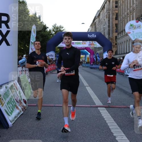 06.09.2026 - CURREX Alsterlauf Strokosch-Dieckow http://msf.ph/oto/10125839 06.09.2026 09:46:00 Ziel 2731, 2828, 3404, 3623, 4721, 5537, 6072, 6256, 6391, 8193 meine-sportfotos.de