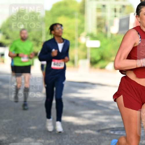 06.09.2026 - CURREX Alsterlauf Dr. Thomas Lammeyer http://msf.ph/oto/10125881 06.09.2026 09:44:07 Laufen 587 meine-sportfotos.de