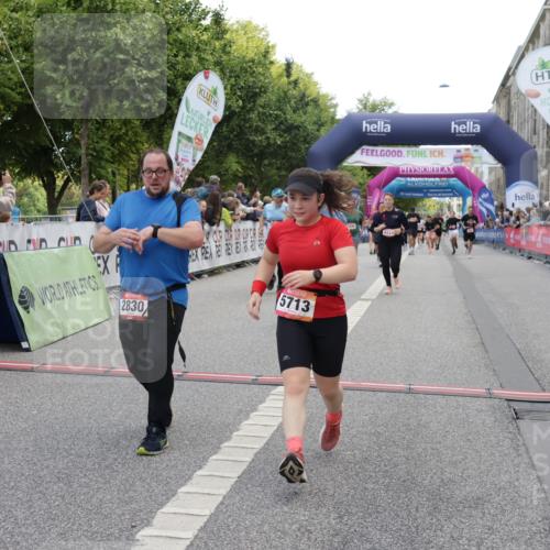 06.09.2026 - CURREX Alsterlauf Yannick Fuchs http://msf.ph/oto/10125910 06.09.2026 10:04:17 Ziel 2346, 2830, 3959, 3962, 4119, 4131, 4288, 5046, 5674, 5713, 8225 meine-sportfotos.de