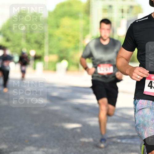 06.09.2026 - CURREX Alsterlauf Dr. Thomas Lammeyer http://msf.ph/oto/10125985 06.09.2026 09:44:19 Laufen 4311 meine-sportfotos.de