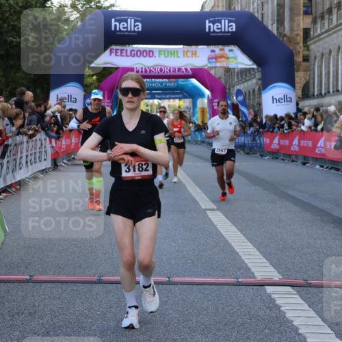 06.09.2026 - CURREX Alsterlauf Strokosch-Dieckow http://msf.ph/oto/10126017 06.09.2026 09:46:30 Ziel 2563, 2683, 2752, 3132, 3182, 4183, 4619, 4663, 6109, 6224 meine-sportfotos.de