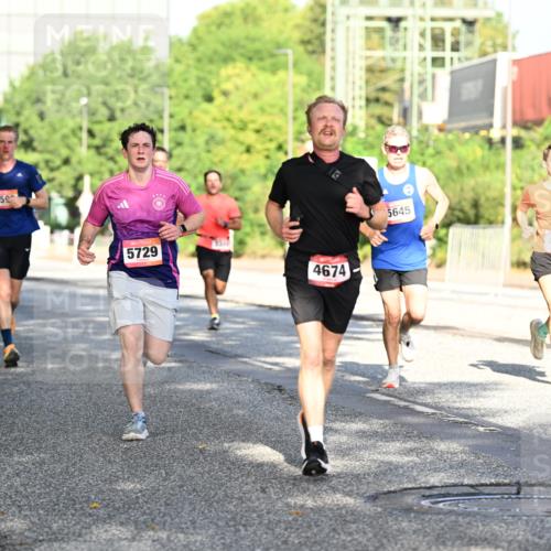 06.09.2026 - CURREX Alsterlauf Dr. Thomas Lammeyer http://msf.ph/oto/10126084 06.09.2026 09:44:30 Laufen 459, 5729, 4674, 5645, 4306 meine-sportfotos.de
