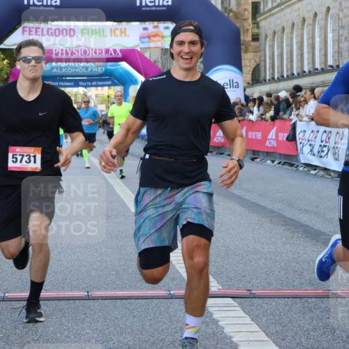06.09.2026 - CURREX Alsterlauf Strokosch-Dieckow http://msf.ph/oto/10126239 06.09.2026 09:46:56 Ziel 2072, 3678, 4311, 4460, 5198, 5705, 5731, 6162, 6255 meine-sportfotos.de
