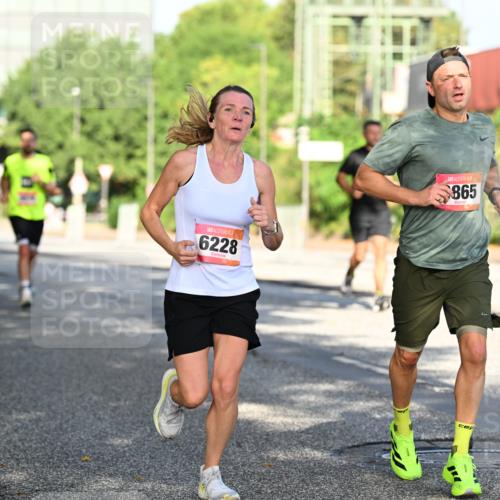 06.09.2026 - CURREX Alsterlauf Dr. Thomas Lammeyer http://msf.ph/oto/10126246 06.09.2026 09:44:52 Laufen 6228, 865 meine-sportfotos.de