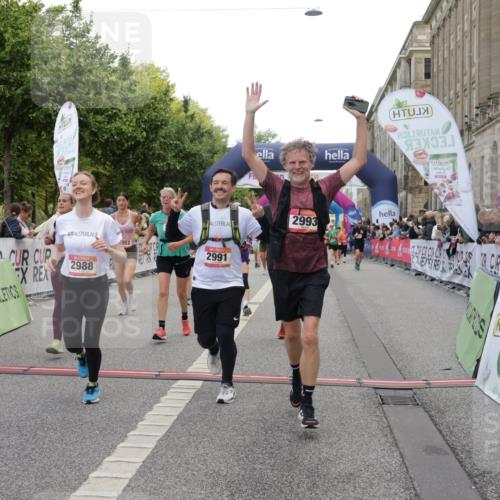 06.09.2026 - CURREX Alsterlauf Yannick Fuchs http://msf.ph/oto/10126383 06.09.2026 10:04:34 Ziel 2303, 2581, 2988, 2991, 2993, 3435, 3696, 3807, 4052, 4179, 4376, 4431, 4744, 4768, 5071, 5644, 5718, 5816, 6063 meine-sportfotos.de